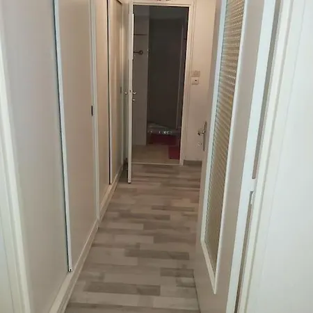 Appartamento Lumineux, Proche Chalons Centre, Balcon, Place De Parking *